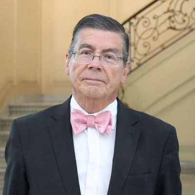 Prof. Luís Riveros Cornejo